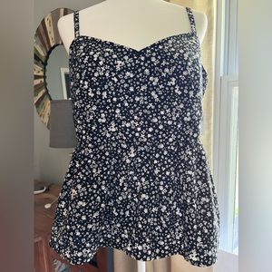 Old Navy Sleeveless Cami/Tank Black & White Floral Print 💯% Cotton. NWT